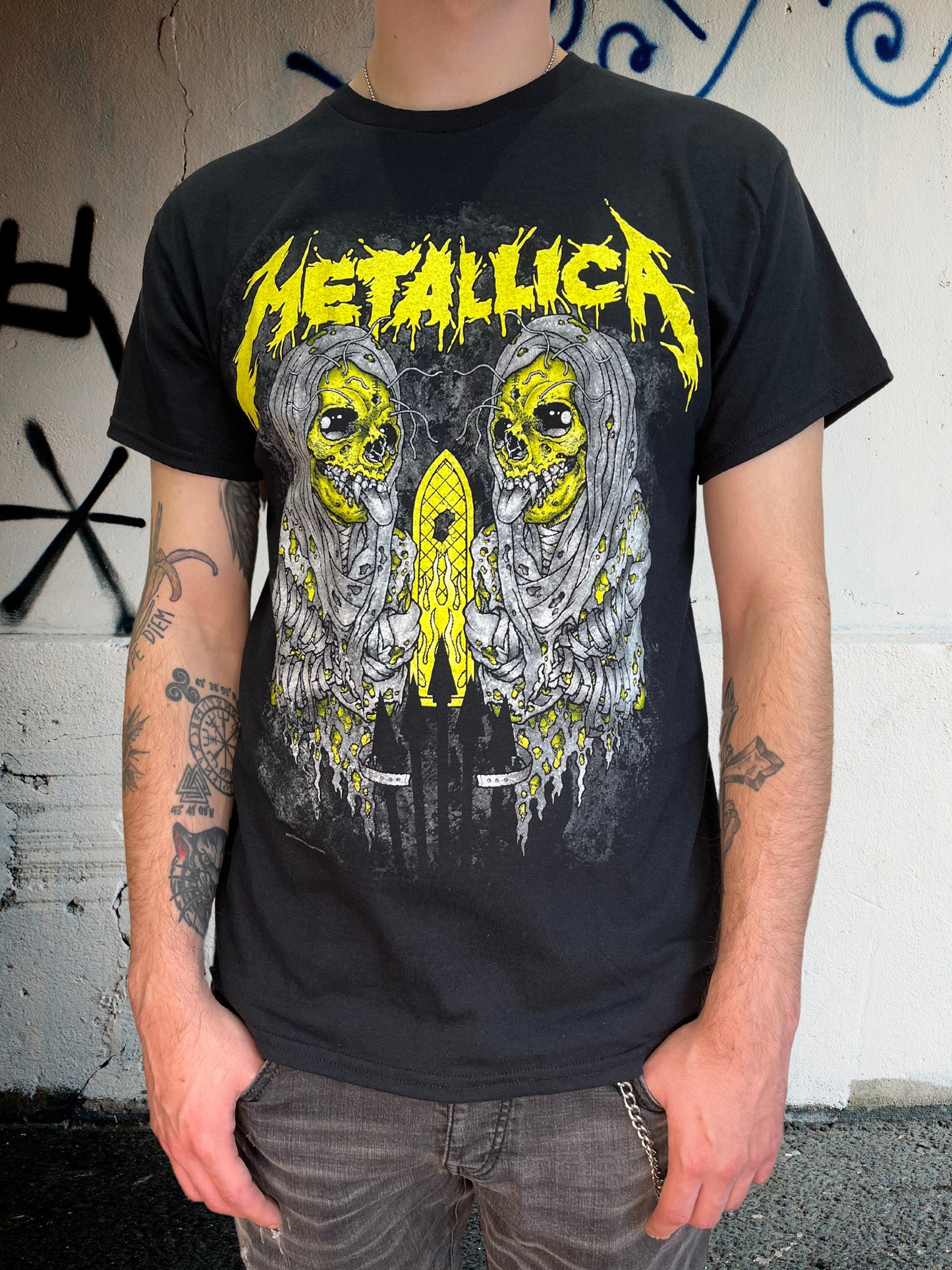 Camiseta Metallica Sanitarium