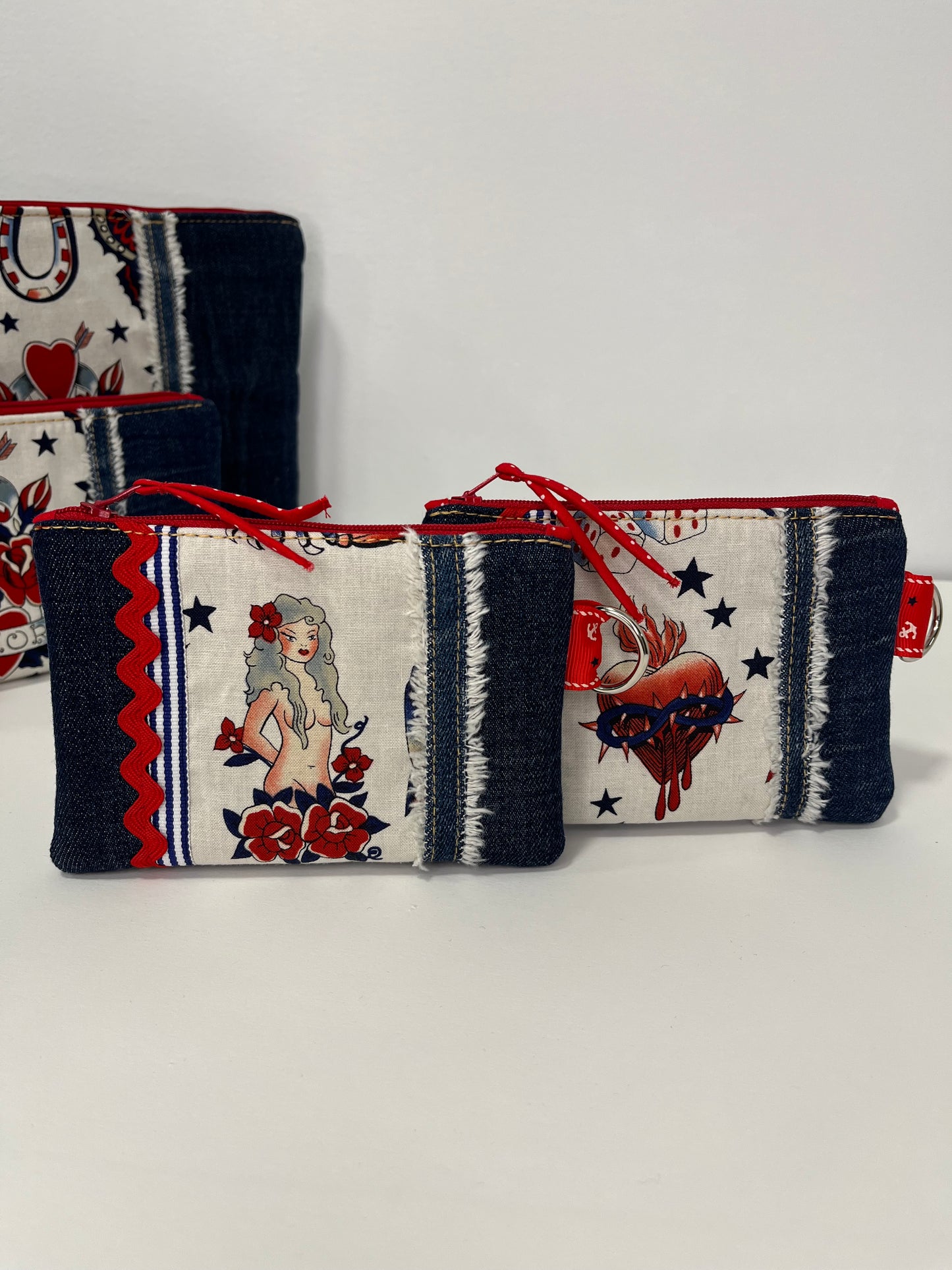 Monedero con colgador reciclado