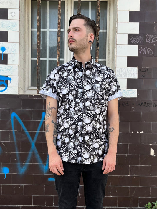 Camisa calaveras venenosas