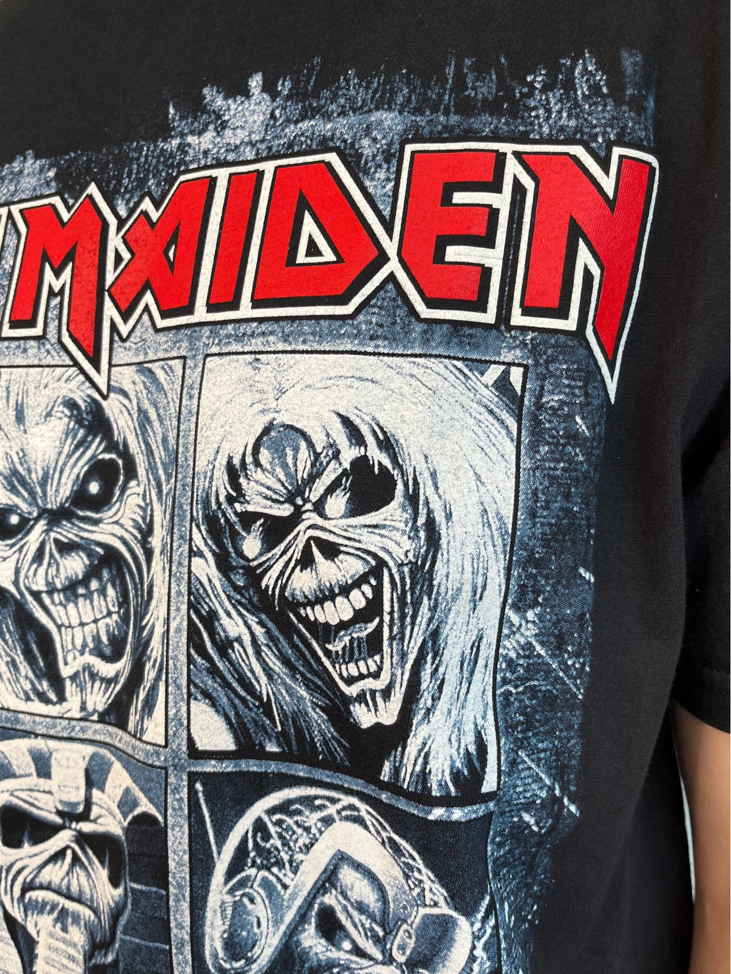 Camiseta Iron Maiden cabezas