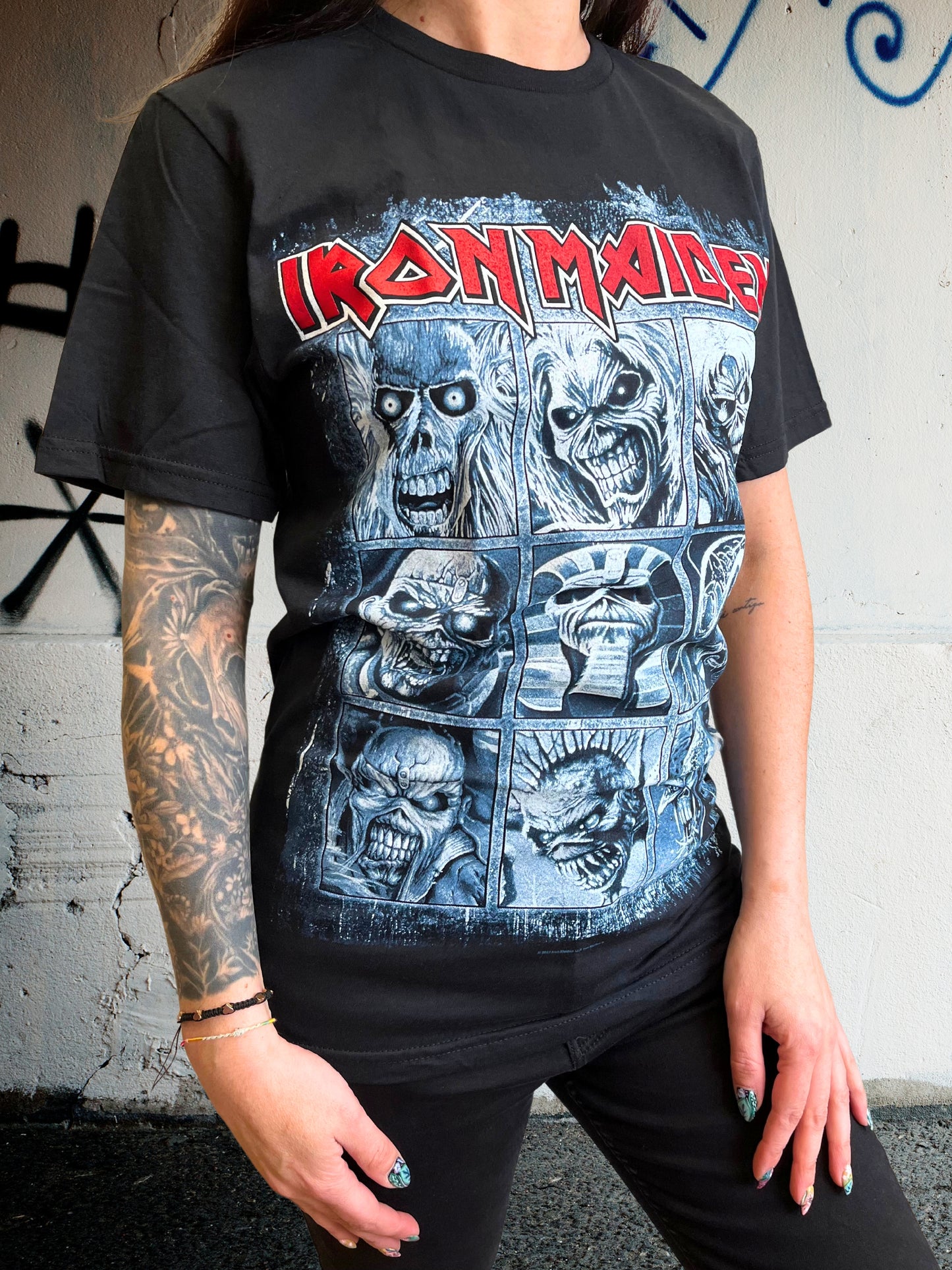 Camiseta Iron Maiden cabezas