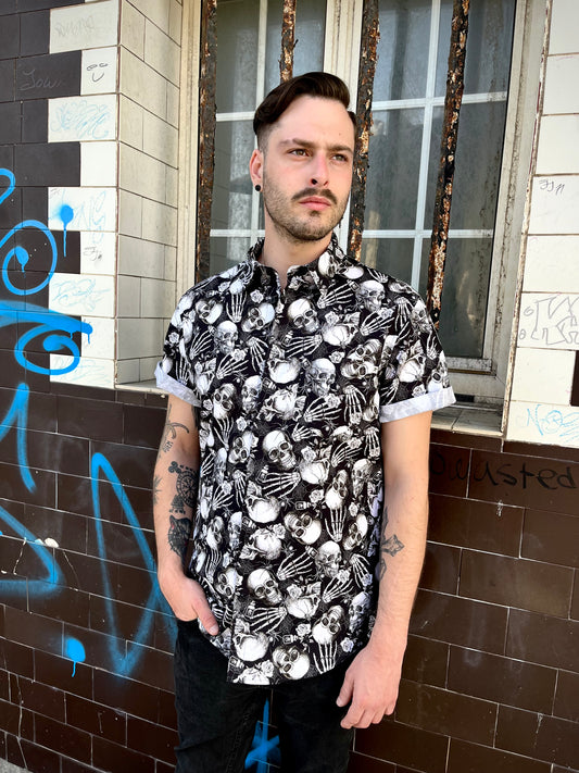 Camisa calaveras venenosas