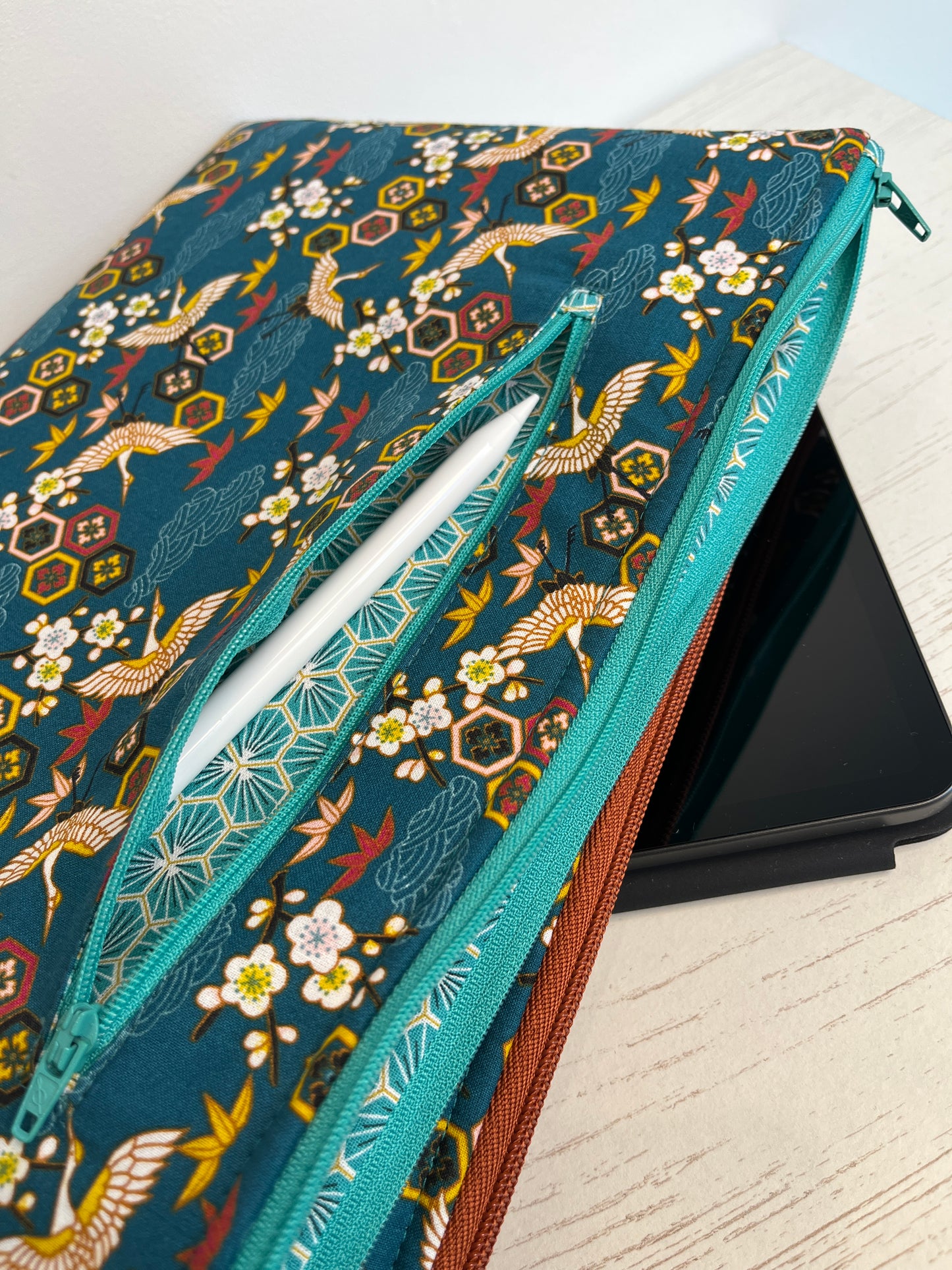 Funda tablet garzas japonesas