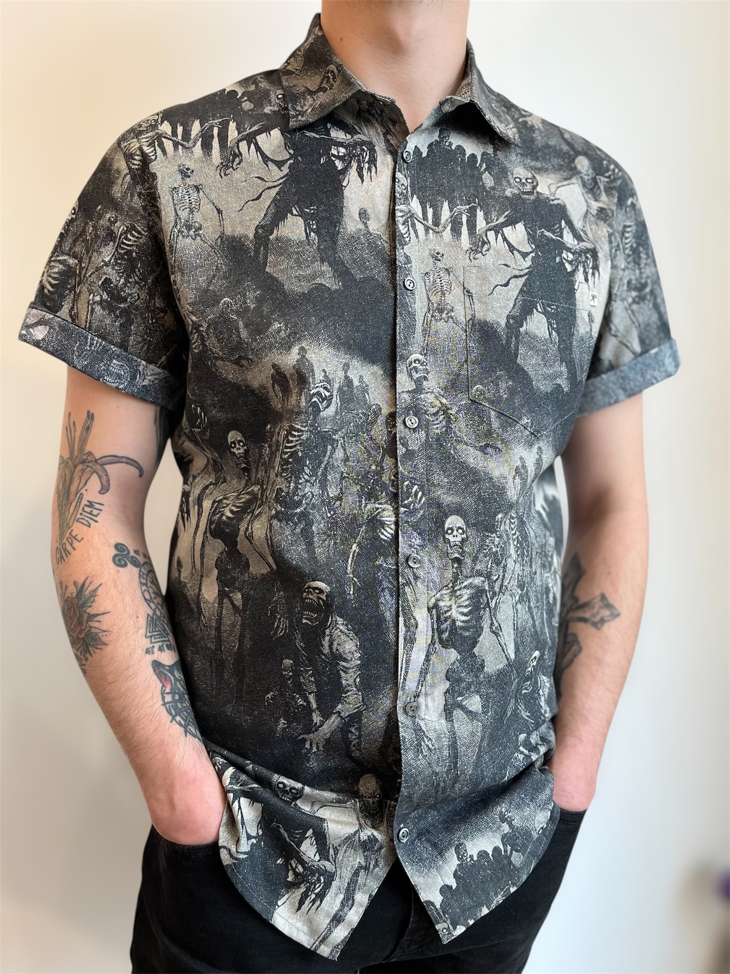 Camisas a medida: "Amanecer zombie"